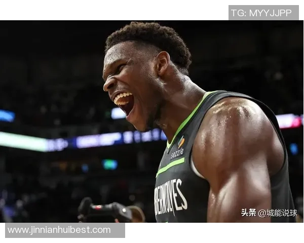 文班与爱德华兹身高对比引热议网友调侃天赋真是让人无奈